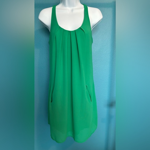 My Michelle green midi dress with pockets in front and beautiful embroidery back - Picture 2 of 7